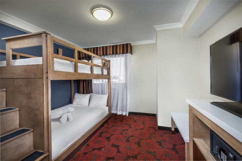 Desert Palms Hotel Анахайм Екстериор снимка