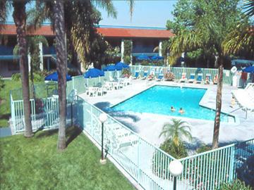 Desert Palms Hotel Анахайм Екстериор снимка